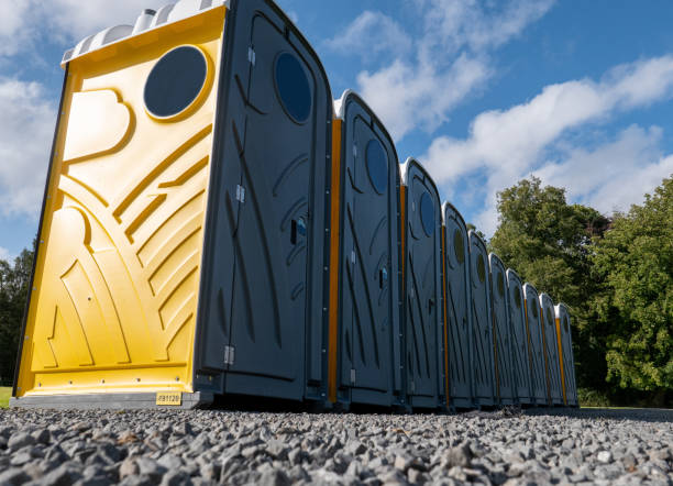 Portable Restroom Setup and Delivery in Lake Holiday, VA